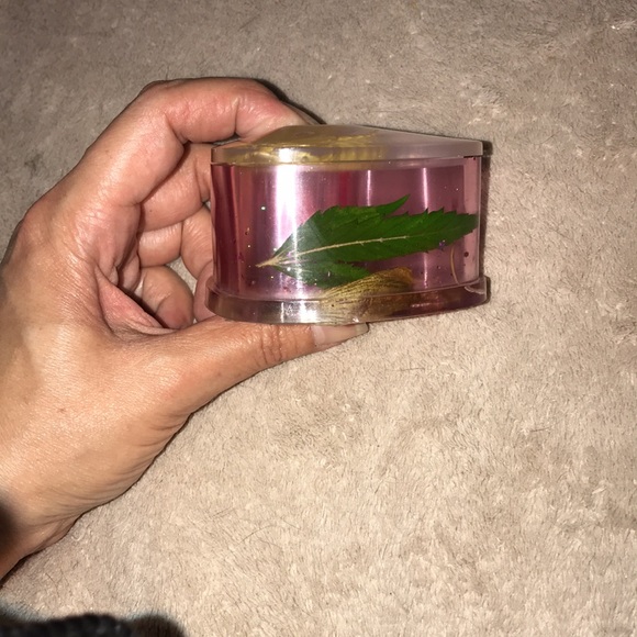 Custom epoxy heart ❤️ trinket box with petals and my favorite leaf 🍁 New - Picture 5 of 8